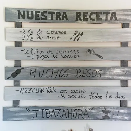 Semesterbostad Jibazahora Tauro